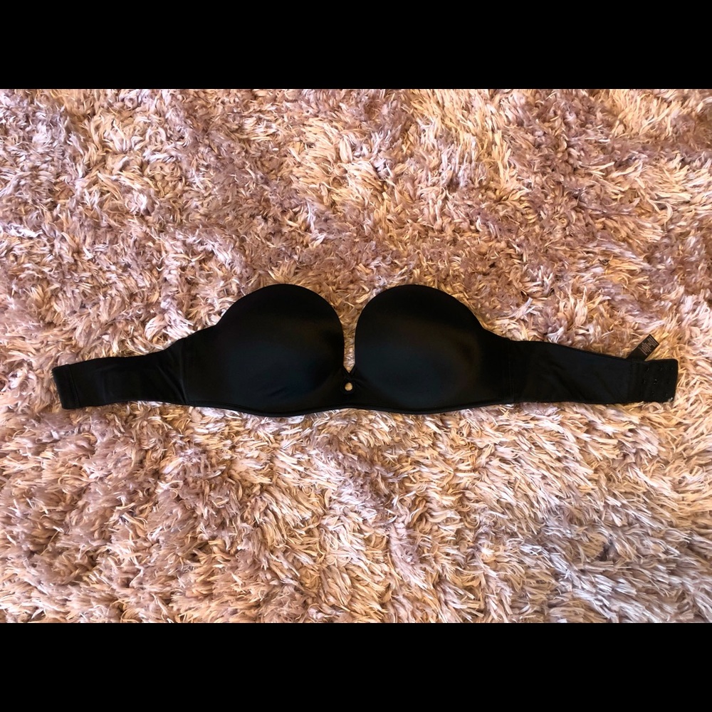 Victoria’s Secret Black Strapless Push Up Bra Size 32C